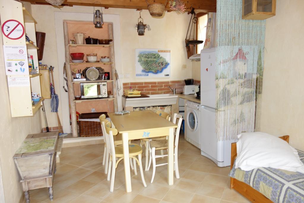 Gite La Paillote Montauroux Bagian luar foto