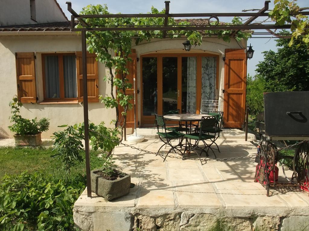 Gite La Paillote Montauroux Ruang foto