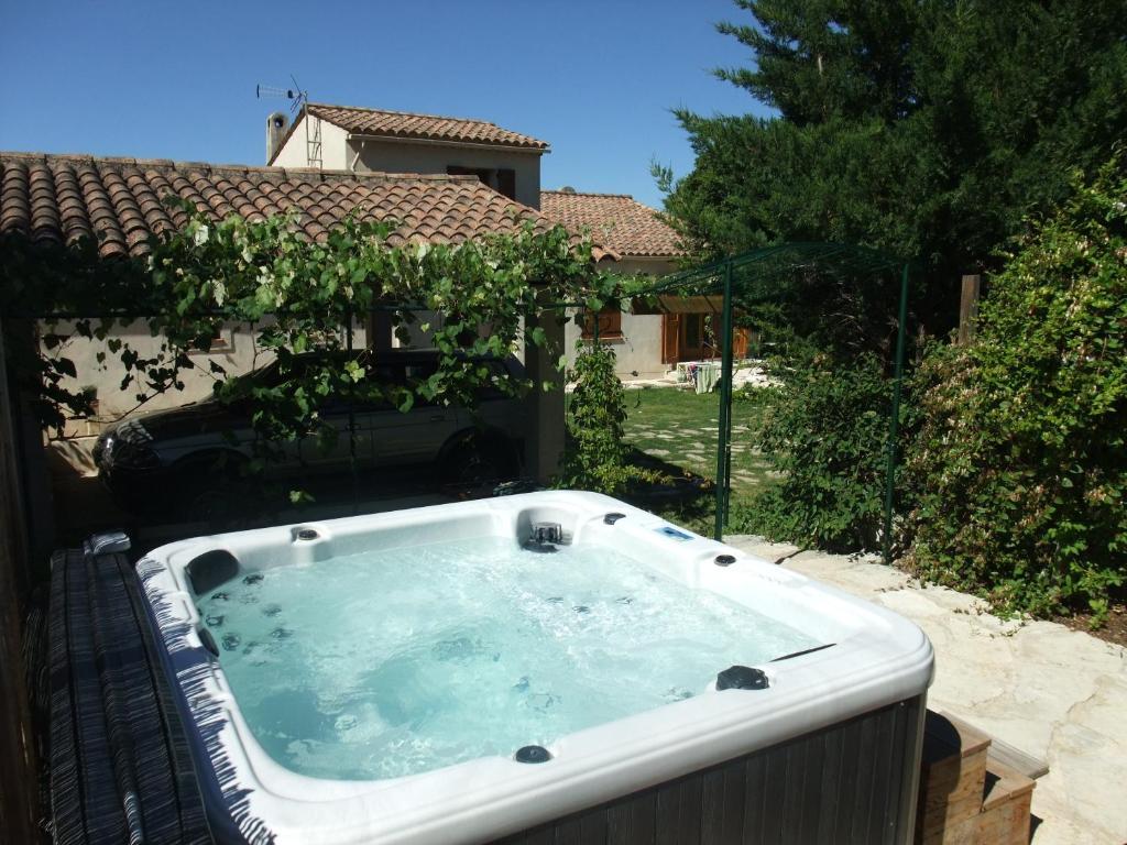 Gite La Paillote Montauroux Bagian luar foto